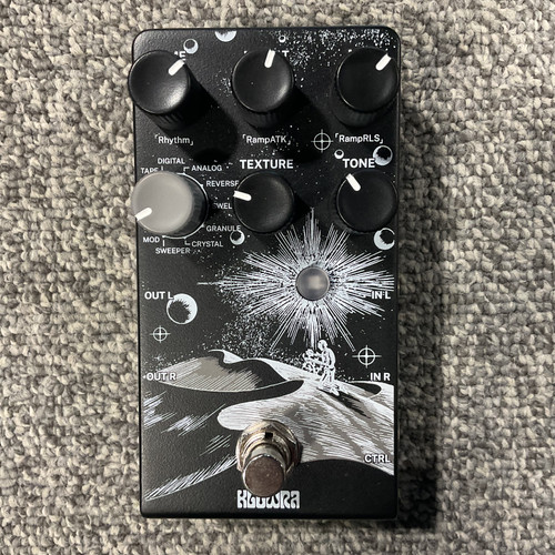 Vist Large View of Product Image Which is Used KLOWRA EVERLAST Guitar Delay Pedal