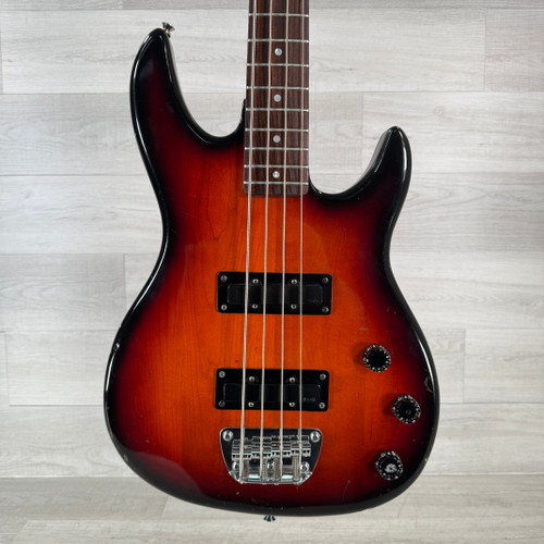Vist Large View of Product Image Which is Used Peavey Vintage Foundation Bass Guitar - Sunburst