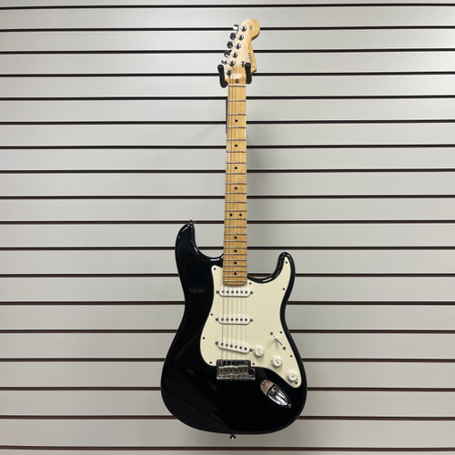Vist Large View of Product Image Which is Used - Fender AMERICAN STANDARD STRATOCASTER Electric Guitar 
