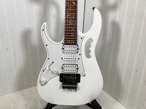 Vist Large View of Product Image Which is Used Ibanez JEMJR LEFTY S Type Electric Guitar White 6-String