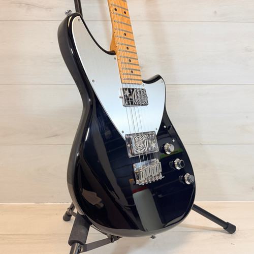 Vist Large View of Product Image Which is Used Reverend REVEREND BILLY CORGAN Electric Guitar Black 6-String