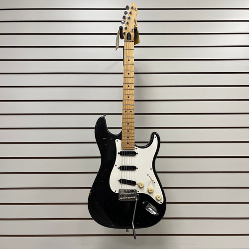 Vist Large View of Product Image Which is Used Peavey PREDATOR AS-IS S Type Electric Guitar Black 6-String