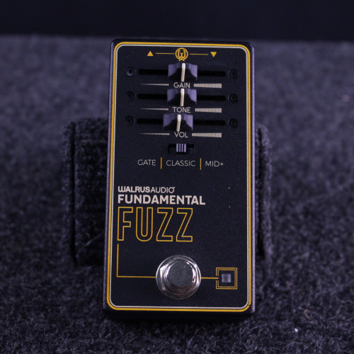 Vist Large View of Product Image Which is Used Walrus Audio FUNDAMENTAL FUZZ Fuzz Pedal