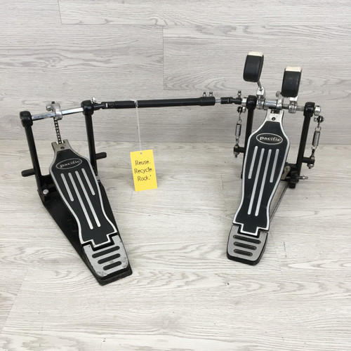 Vist Large View of Product Image Which is Used Pacific DOUBLE BASS PEDAL Kick Drum Pedal
