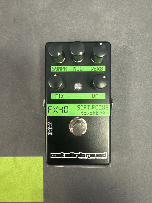 Vist Large View of Product Image Which is Used Catalinbread SOFT FOCUS Reverb Pedal