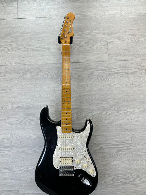 Vist Large View of Product Image Which is Used STRINGS AND THINGS S-TYPE ELECTRIC S Type Electric Guitar Black 6-String