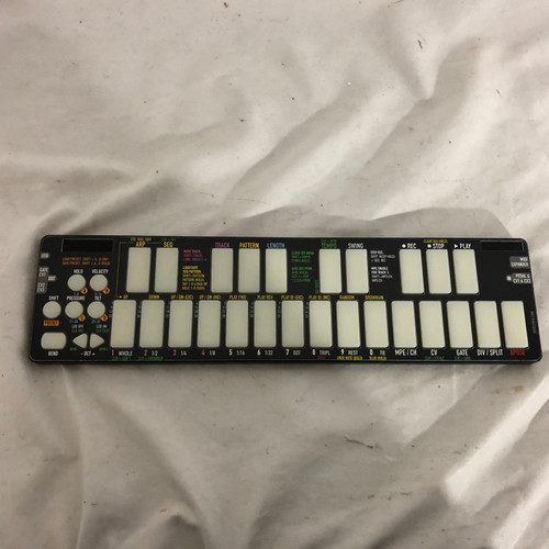 Vist Large View of Product Image Which is Used KEITH MCMILLEN QUNEXUS K-708 25-Key Controller 25-Key