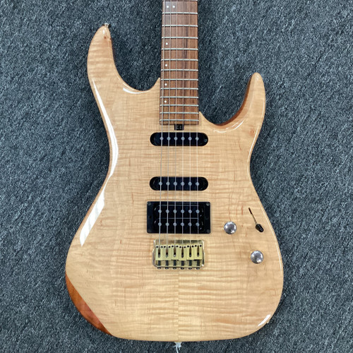 Vist Large View of Product Image Which is Used US MASTERS VECTOR Super S Electric Guitar Natural 6-String
