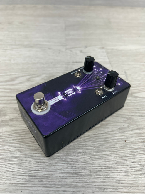 Vist Large View of Product Image Which is Used Black Arts SKYBOOST Boost Pedal