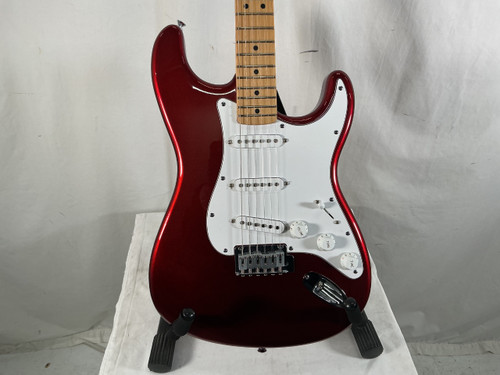 Vist Large View of Product Image Which is Used Fender STANDARD STRATOCASTER S Type Electric Guitar Red 6-String
