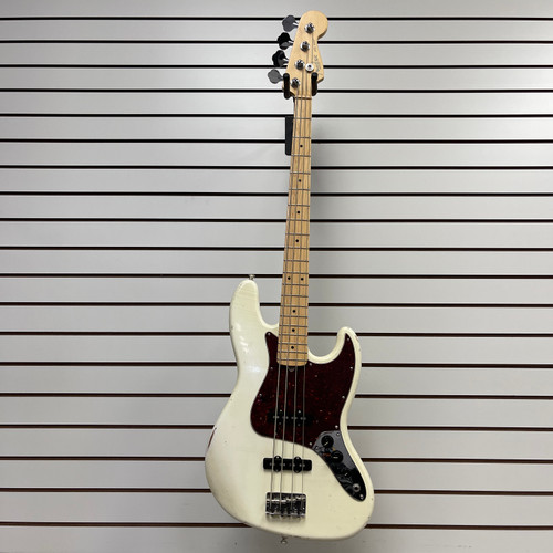 Vist Large View of Product Image Which is Used Fender AMERICAN JAZZ BASS REFINISHED 2005 J Type Bass Guitar White 4-String