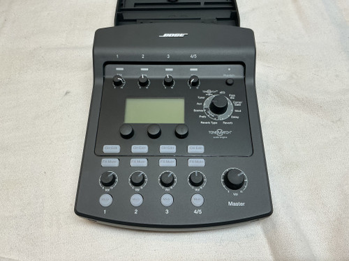 Vist Large View of Product Image Which is Used Bose TONEMATCH T1 Powered Mixing Head