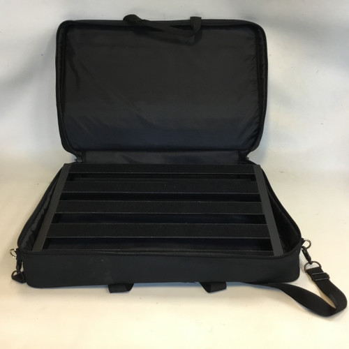 Vist Large View of Product Image Which is Used Pedaltrain CLASSIC 3 W/BAG Pedal Board