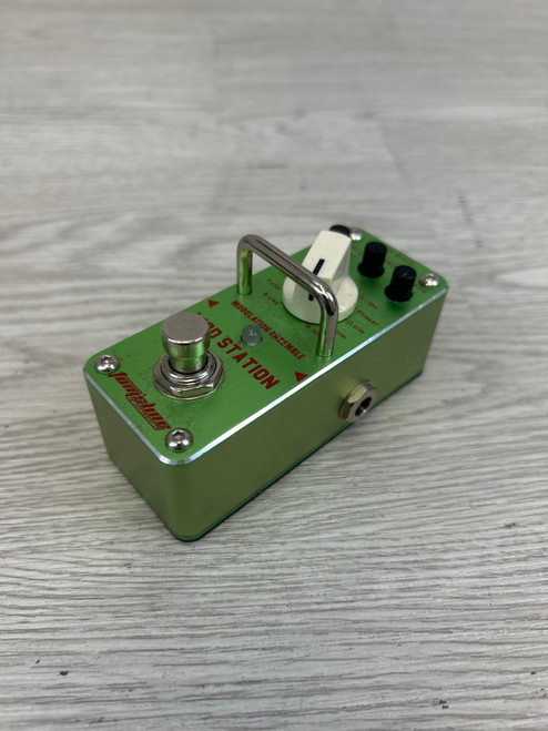 Vist Large View of Product Image Which is Used Tomsline Engineering AMS-3 MOD STATION MODULATION Multi-FX Pedal