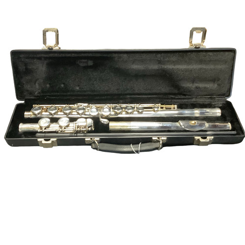 Vist Large View of Product Image Which is Used Gemeinhardt 2SP FLUTE Student Flute