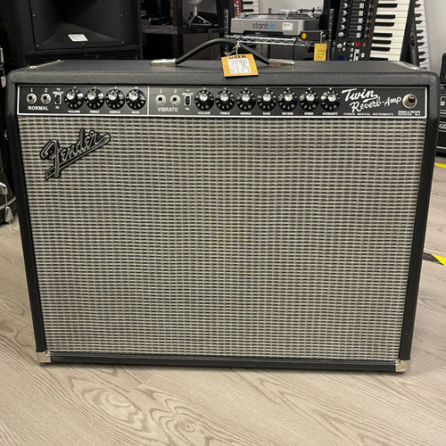 Vist Large View of Product Image Which is Used - Fender 65 REISSUE TWIN REVERB AMP 2 x 12 Tube Combo Amplifier