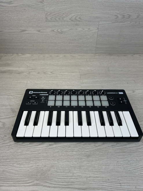 Vist Large View of Product Image Which is Used Novation LAUNCHKEY MINI MKII 25-Key Controller 25-Key