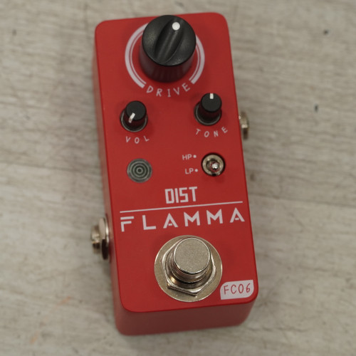 Vist Large View of Product Image Which is Used Flamma FC06 Dist Distortion Pedal