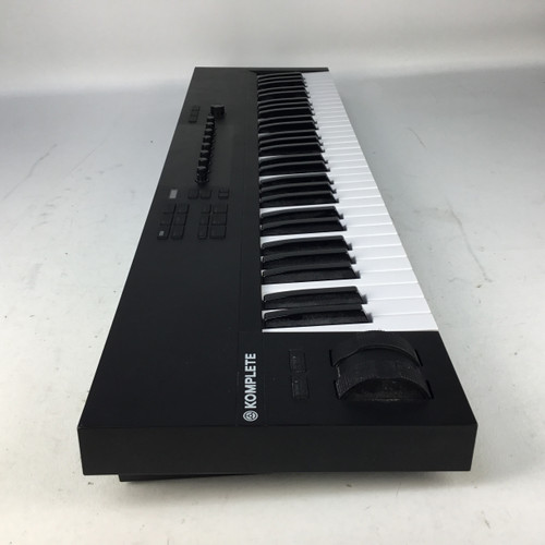 Vist Large View of Product Image Which is Used Native Instruments KOMPLETE KONTROL A61 61-Key Controller 61-Key