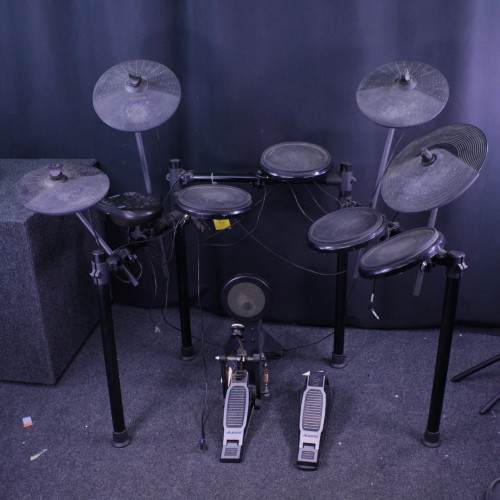 Vist Large View of Product Image Which is Used Alesis NITRO KIT W/ RUBBER PADS Electronic Drum Kit