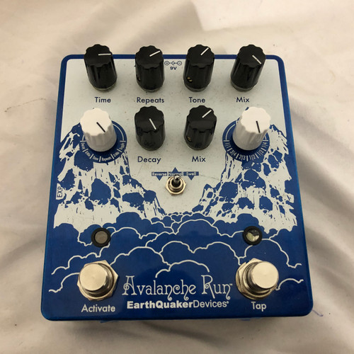 Vist Large View of Product Image Which is Used Earthquaker Devices AVALANCHE Reverb Pedal