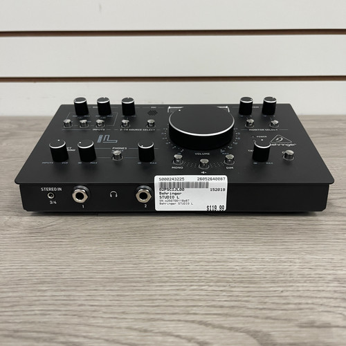 Vist Large View of Product Image Which is Used - Behringer STUDIO L Computer Interface 