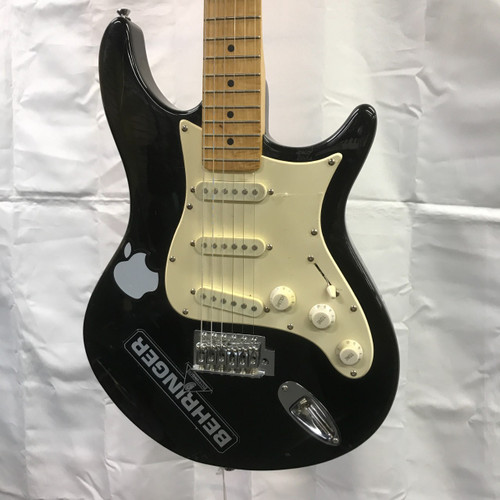 Vist Large View of Product Image Which is Used Behringer S-TYPE S Type Electric Guitar Black 6-String