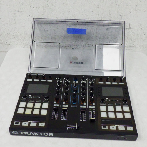 Vist Large View of Product Image Which is Used Native Instruments TRAKTOR KONTROL F5 DJ Mixer