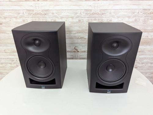 Vist Large View of Product Image Which is Used KALI LP-6 2ND WAVE Powered Studio Monitor pair