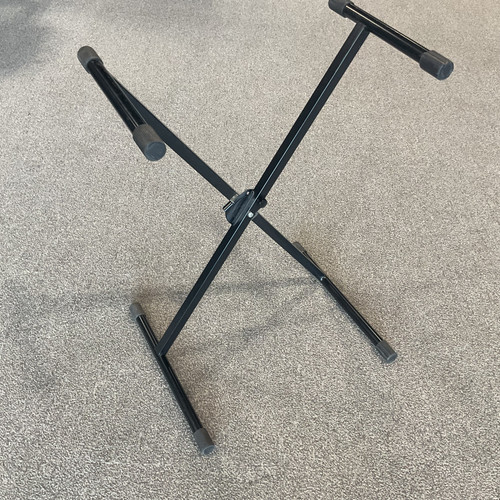 Vist Large View of Product Image Which is Used ULTIMATE SUPPORT IQ-1000 X-STYLE KEYBOARD STAND