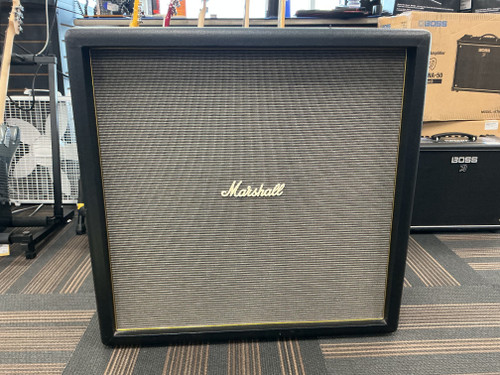 Vist Large View of Product Image Which is Used Marshall ORI412 LEAD 4X12 CABINET 4 x 12 Guitar Speaker Cabinet 4 x 12