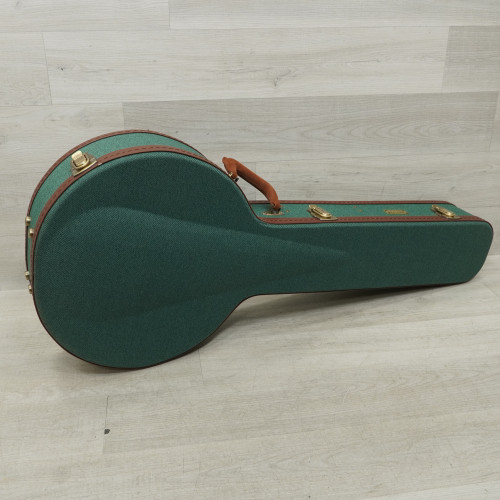 Vist Large View of Product Image Which is Used Crossrock Master Series Banjo Case