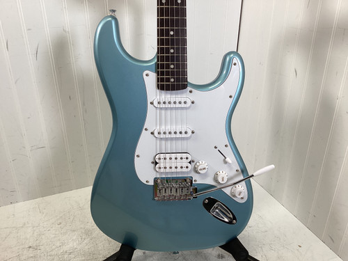 Vist Large View of Product Image Which is Used Squier AFFINITY FSR STRATOCASTER S Type Electric Guitar Blue 6-String