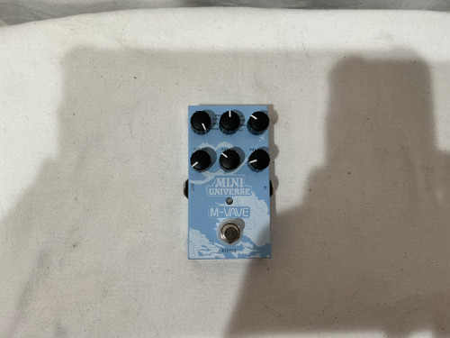Vist Large View of Product Image Which is Used MWAVE MINI-UNIVERSE Reverb Pedal