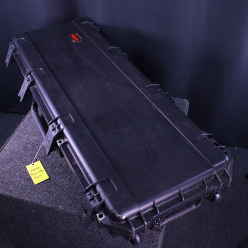 Vist Large View of Product Image Which is Used SKB KEYBOARD CASE 3I-4214 TSA CASE Medium Keyboard Case
