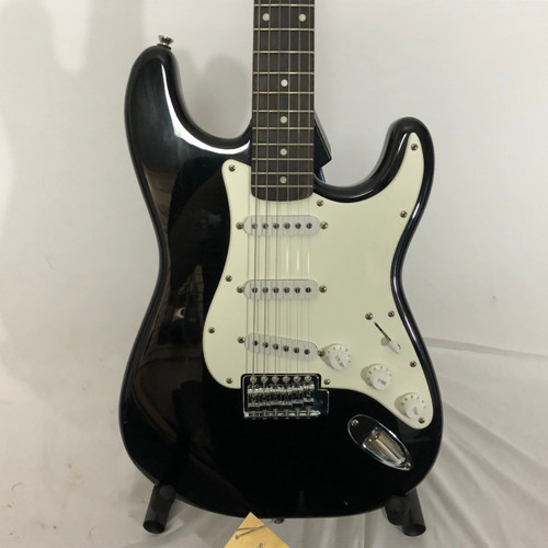 Vist Large View of Product Image Which is Used Squier AFFINITY STRAT S Type Electric Guitar Black 6-String