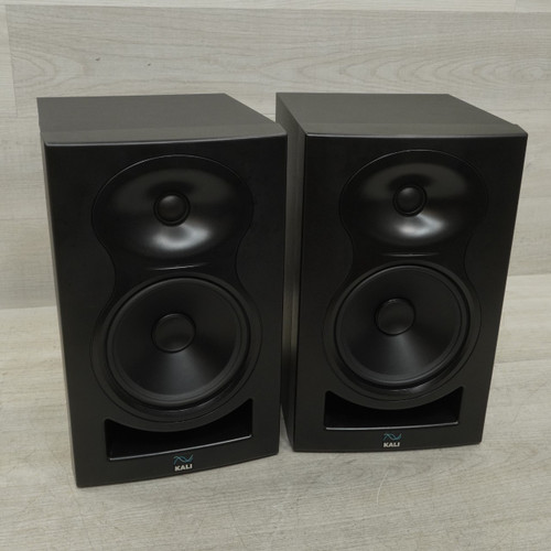 Vist Large View of Product Image Which is Used Kali Audio LP-6 Powered Studio Monitor Pair