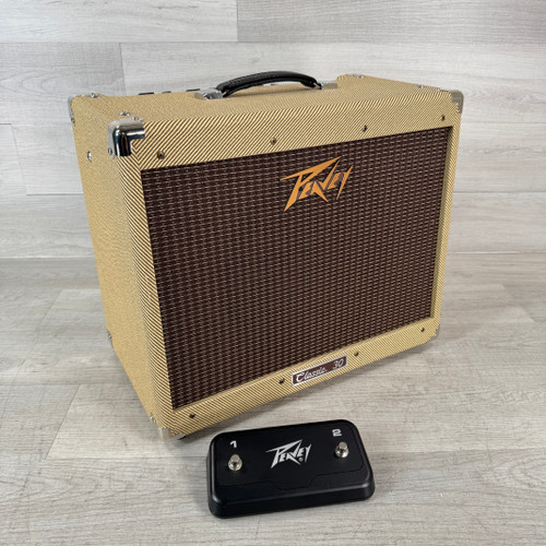 Vist Large View of Product Image Which is Used Peavey Classic 30 II - 30-watt 1 x 12-inch Tube Guitar Combo Amplifier