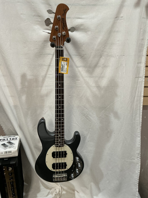 Vist Large View of Product Image Which is Used Sterling by Ernie Ball MUSIC MAN STINGRAY RAY 34HH Modern Metal Bass Guitar Silver/Gray 4-String