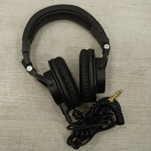 Vist Large View of Product Image Which is Used Audio Technica Ath-m50x Headphones