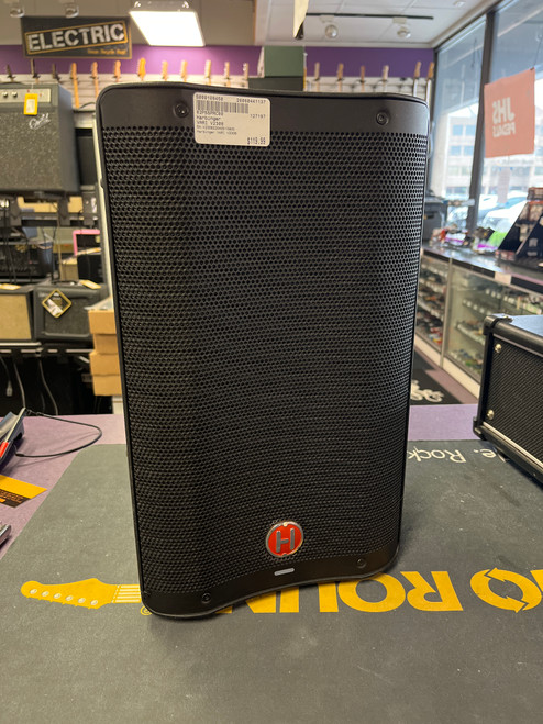 Vist Large View of Product Image Which is Used Harbinger VARI V2308 Powered Full Range Speaker Cabinet