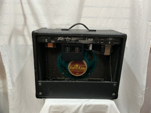 Vist Large View of Product Image Which is Used Peavey VALVEKING VK 112 1 x 12 Tube Combo Amplifier 1 x 12