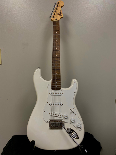 Vist Large View of Product Image Which is Used Squier SQUIER SONIC STRATOCASTER S Type Electric Guitar White 6-String
