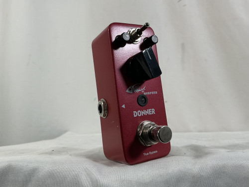 Vist Large View of Product Image Which is Used Donner MORPHER DISTORTION Distortion Pedal