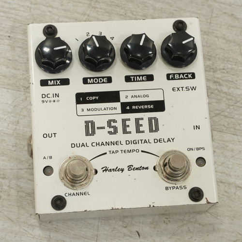 Vist Large View of Product Image Which is Used Joyo D-seed Delay Pedal