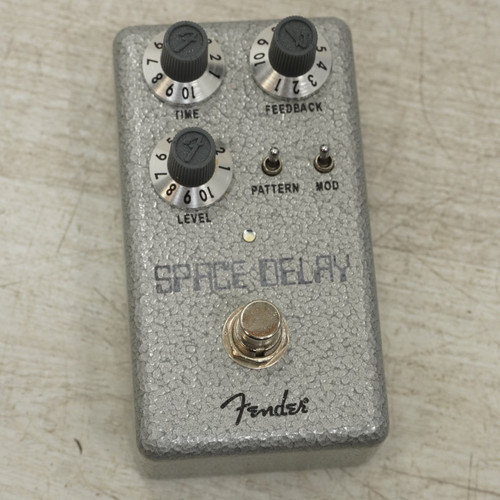 Vist Large View of Product Image Which is Used Fender Space Delay Pedal