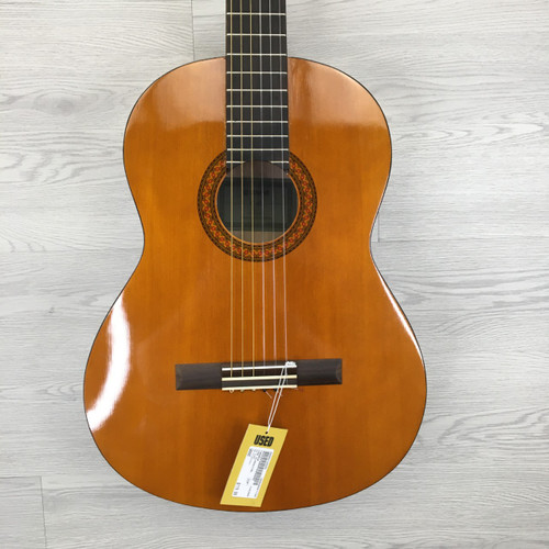 Vist Large View of Product Image Which is Used Yamaha C40 CLASSICAL Laminate Top Acoustic Guitar Wood
