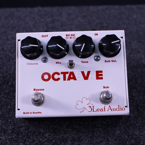 Vist Large View of Product Image Which is Used 3 LEAF AUDIO OCTABVRE Octave Pedal