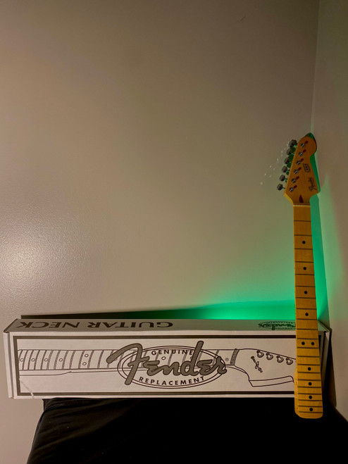 Vist Large View of Product Image Which is Used Fender 1981 LEAD I NECK W/ TUNERS Guitar Hardware