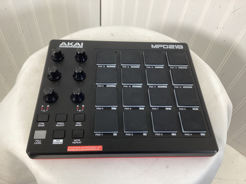 Vist Large View of Product Image Which is Used Akai MPD218 Pad Controller Pad